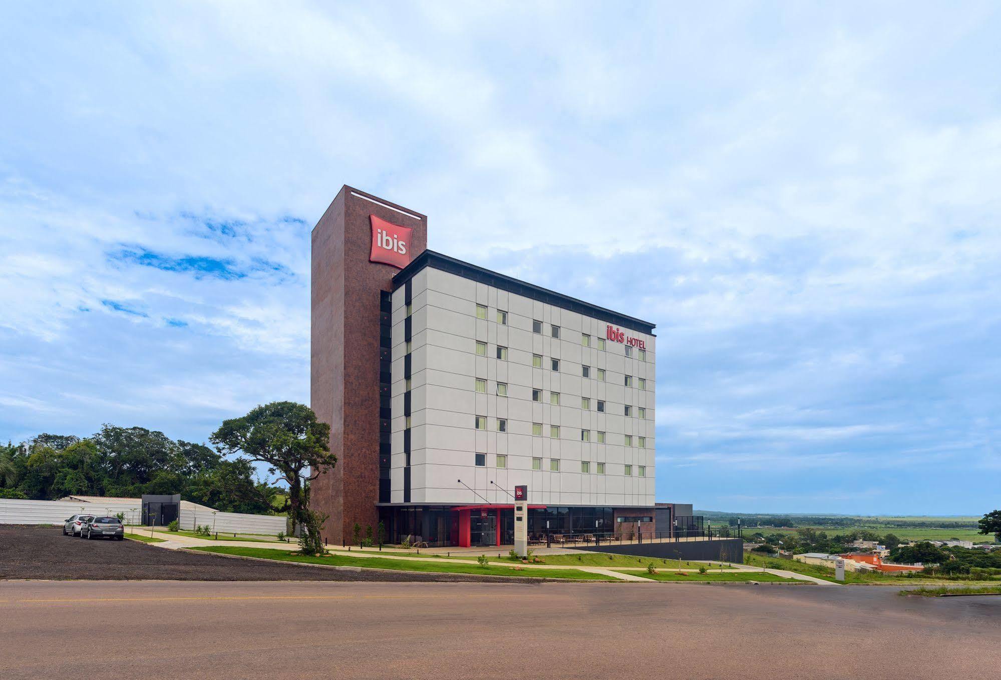 Ibis Guaiba Hotel Exterior photo